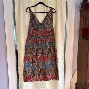 Avenue Paisley Backless Dress - Vibrant Red, Blue, Brown